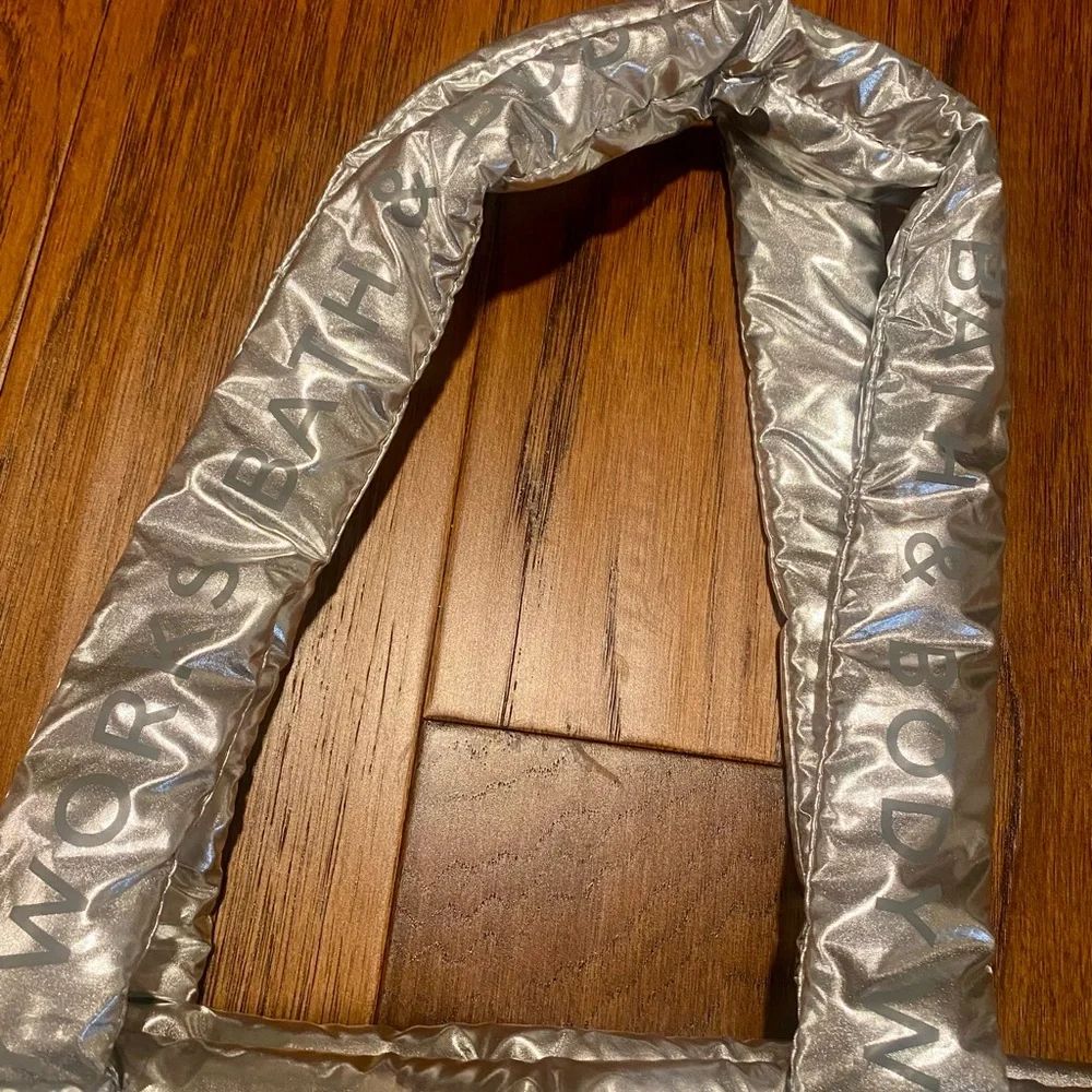 Bath & Body Works Shiny Silver‎ Puffer Bag